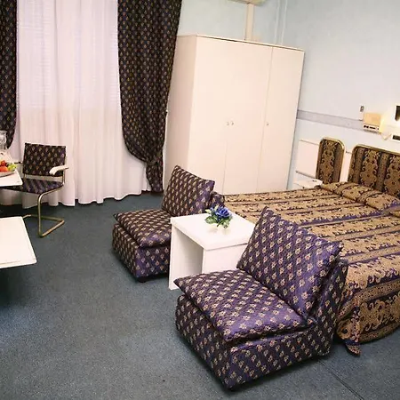 Massimo D'azeglio 3* מונטה קטיני טרמה