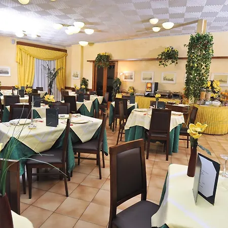 Szálloda Massimo D'azeglio Montecatini Terme