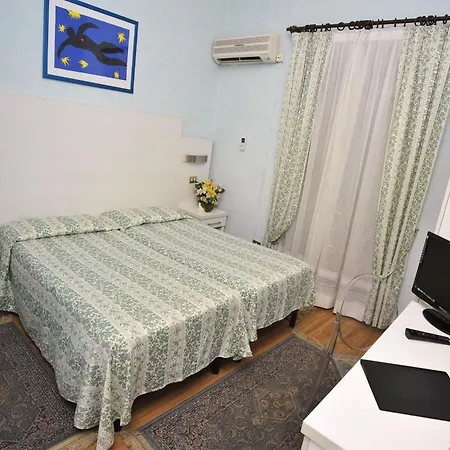 Hotel Massimo D'azeglio 3*