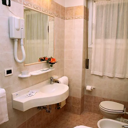 Hotel Massimo D'azeglio 3*